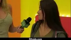 Odtwórz Cenny nastolatek ssie i pieprzy się za gotówkę w 12