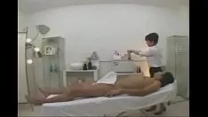 चलाएँ एशियाई गूंध गुप्त कैमरा
