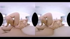 Riproduci Il sesso bollente della pozzanghera della gioventù di Jacques tatischeffana in vr