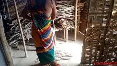Jouer Desi indien petite ville bhabi baise en extérieur avec beau (enregistrement vidéo de fonctionnaire par anesthésique local 31)