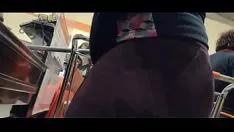 Играть Милфа снимает ресницы