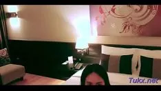 Riproduci Hottie bruna sexy che picchia