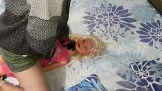Jouer Foroom lily pour me donner un travail inutile sur le lit