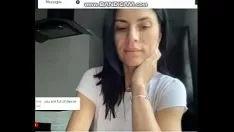 Играть Горячая юбка