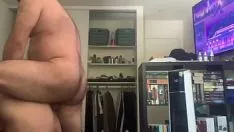 Riproduci Il mio significativo campione mi ha permesso di sborrare dentro di lei ancora una volta
