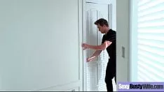 تشغيل الجنس بشدة مع juggs كبيرة الساخنة (جيسيكا جيمس) vid-19
