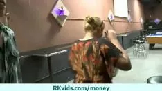 Reproducir El dinero derrama los frijoles 24