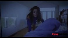 Jouer Une prostituée gaspille et baise papa pour de l'argent