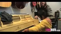 Redare Pisică-pisică care strânge emo babys 004