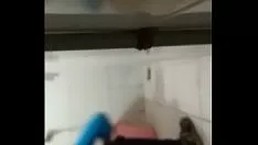 Abspielen Meine Schwägerin kann an der Macht pissen