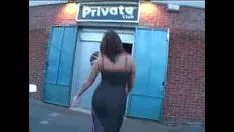 Afspelen Britse bukkake ploetert om overal touchwood te verwerven