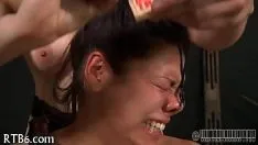 播放 面部神经为甜蜜玩具小姐而兴奋