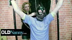 تشغيل Frenzybdsm السادية فيمدوم يلعب مع الديك المقيد