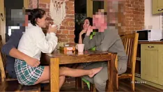 Jouer Une vraie triche ! deux couples se trompent secrètement dans leur dos !