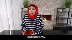 Afspelen Hijabfamilie - in hijab leerde alles over seks