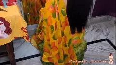 Redare Sesiunea intensă de anal și muie a lui Desi Chachi: Jaanvi și Yash devin plini de cap