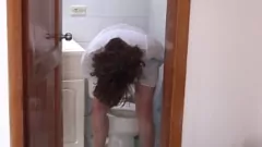 Reproduzir Peeing Milf molhar sua calcinha para sexo caseiro quente