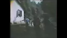 Redare Răzbunarea proprietății fiziologice01 femeie căsătorită samoană și ruda cumnata sunt lovite de o bandă de bandiți.
