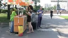 Играть Украина прогнозирует прогулку по улицам босиком отдельно 1- www.jollyfeetvideo record.com